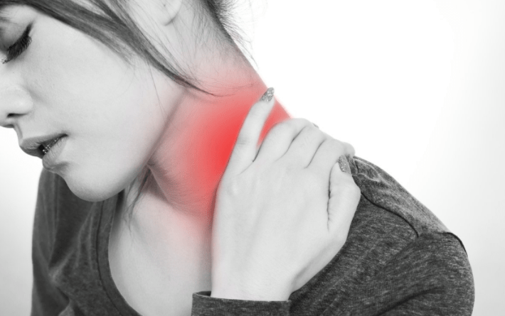 El dolor de cuello está relacionado con el dolor en el hombro